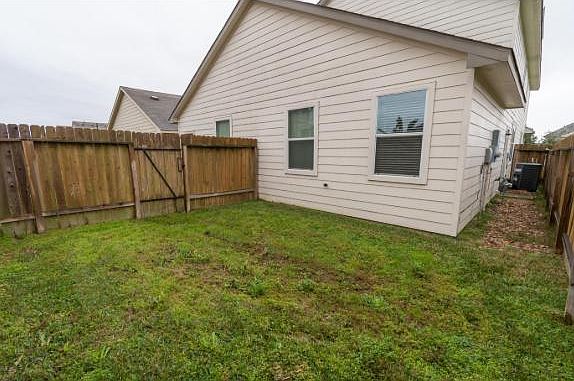 3rd image of 5570 Plantation Forest Dr