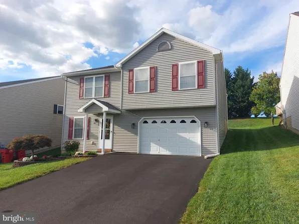 114 Twin Creeks Dr, Jonestown, PA 17038