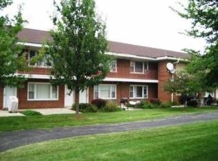 135 Dover Dr APT 15, Des Plaines, IL
