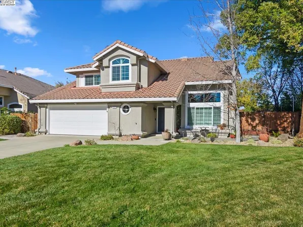 905 Lucerne St, Livermore, CA 94551