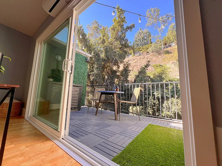 2850 Reynard Way #24 — Photo 5