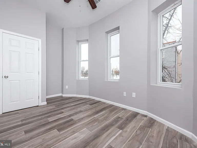 2143 Druid Hill Ave #2 — Photo 6