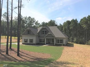 150 Woodmont Dr, Lagrange, GA 30241