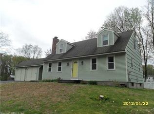35 Edgewood Dr, Enfield, CT 06082