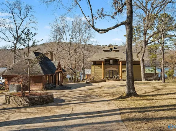 300 Fisher Hollow Rd, Guntersville, AL 35976