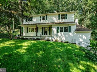 4 Blue Jay Dr, Newark, DE 19713
