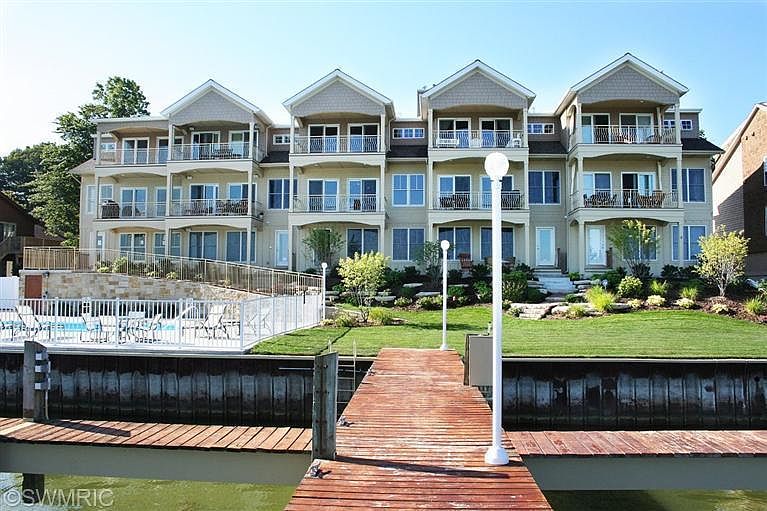 1st image of 1647 S Shore Dr