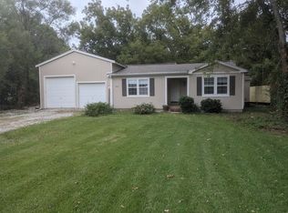 591 SW Ward Rd, Lees Summit, MO 64081