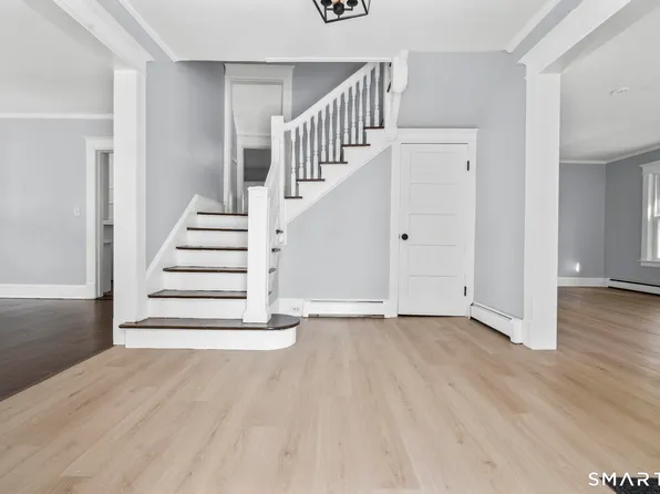 38 Kellogg St, Waterbury, CT 06710