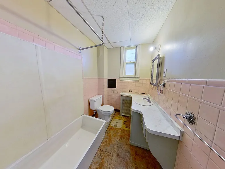 983 E Philadelphia St #1 — Photo 5