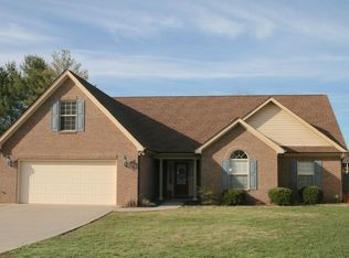 8555 Reagan Woods Ln, Knoxville, TN 37931