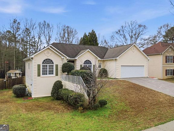 3rd image of 4215 Meek Rd