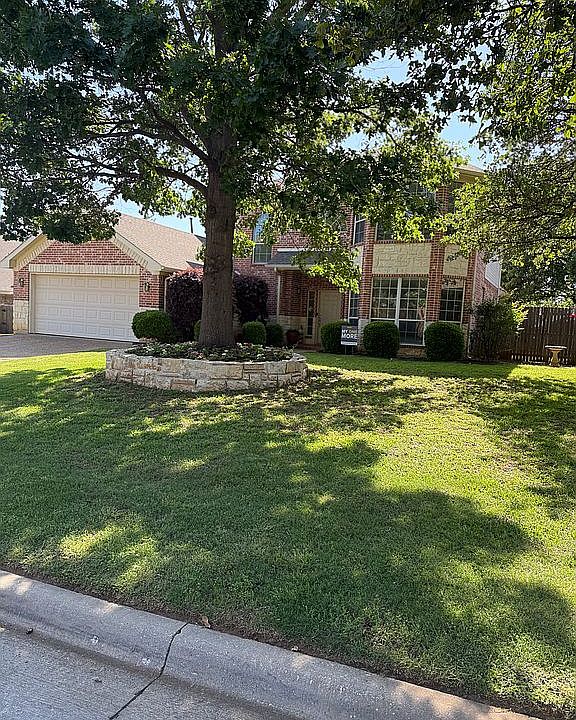 1st image of 701 Parkhill Dr