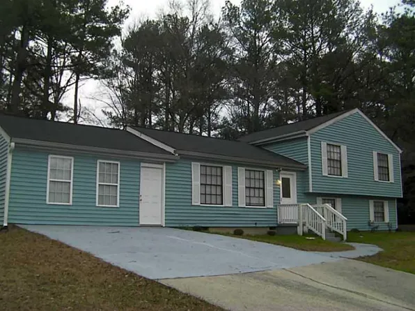 1305 Creekmoor Ct, Riverdale, GA 30296