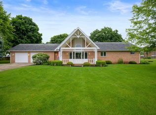 135 N Franklin St, Parker City, IN 47368