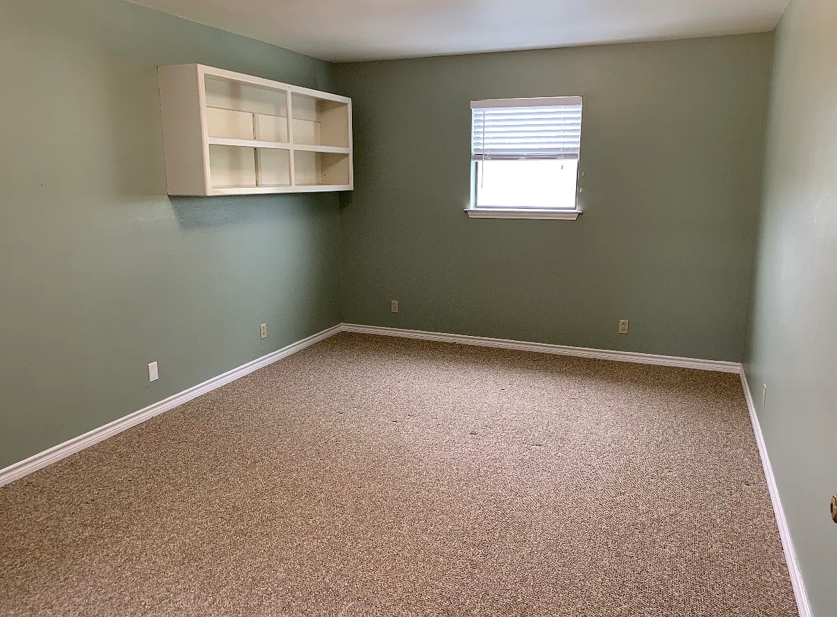 2 bed, 1200 sqft, $1,595 — Photo 2