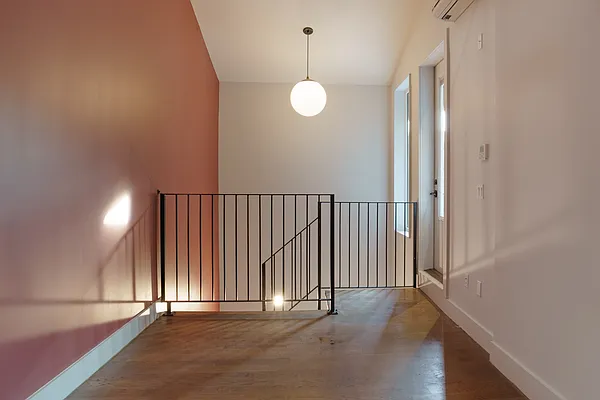 Rented by MySpaceNYC | media 33