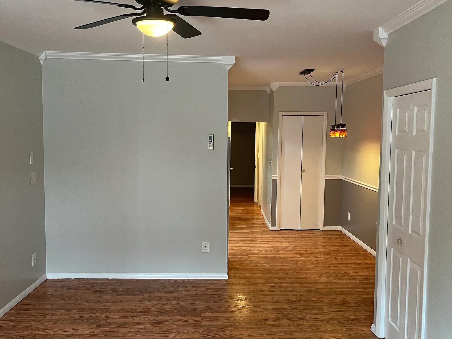 1237 S Clinton St — Photo 2