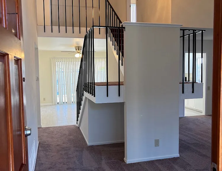 4918 E Glenview Ave — Photo 2