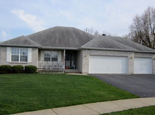 215 E Greeley St, Waterman, IL 60556