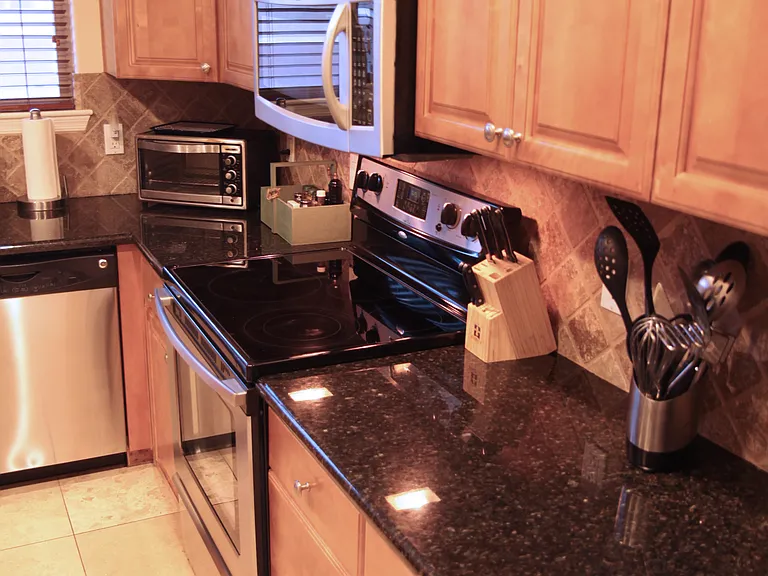 645 S Roosevelt St — Photo 9