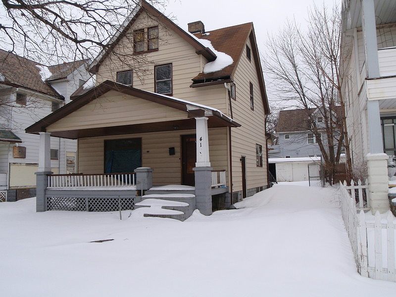 1st image of 4105 E 127th St