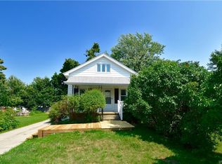 78 Berkley Rd, Williamsville, NY 14221