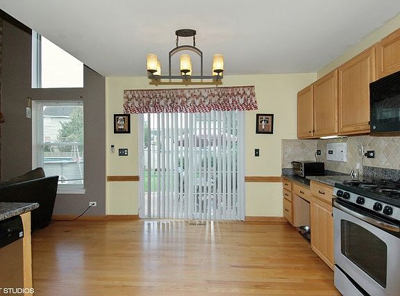 5th image of 7062 Westwood Dr