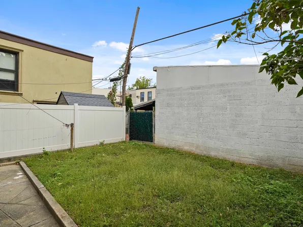 72-07 73rd Street image 47 of 52