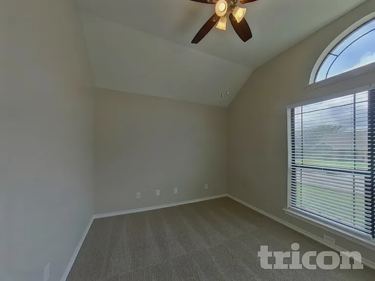 108 Parkwood Ct — Photo 14