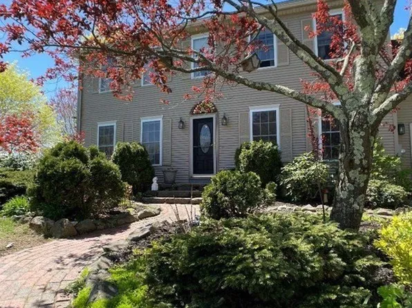 30 Terry Ln, Belchertown, MA 01007
