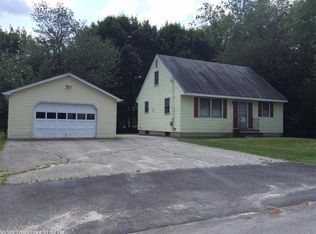 10 Rose Ter, Auburn, ME 04210