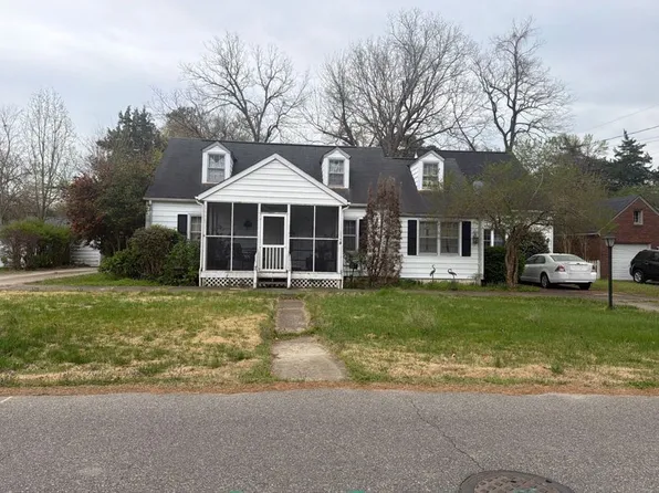 114 Nelson Dr, Newport News, VA 23601