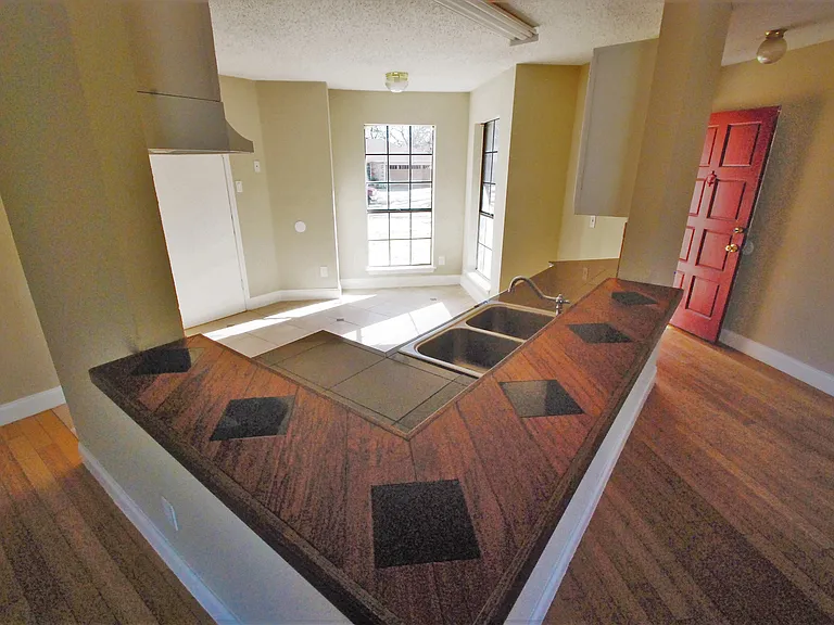 3634 San Remo Dr — Photo 8