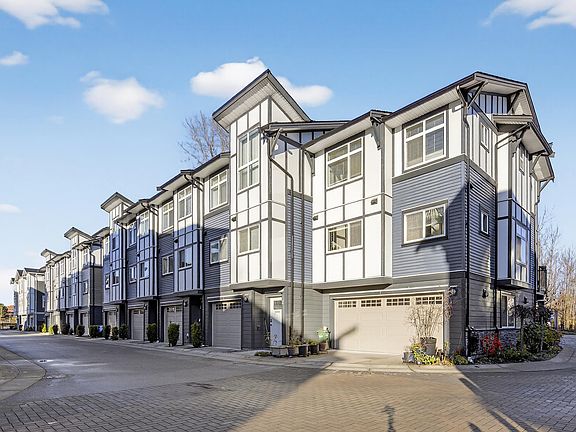 2nd image of 9680 Alexandra Rd #4