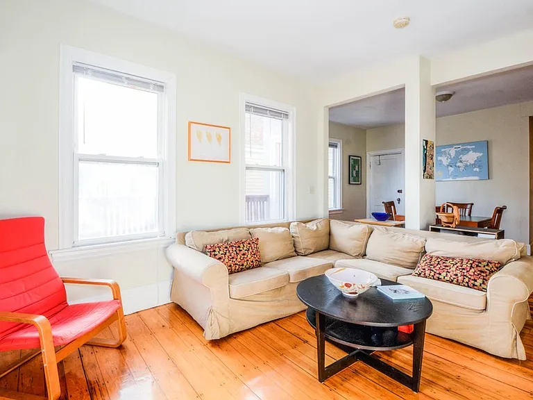 135 Paul Gore St #1 — Photo 4