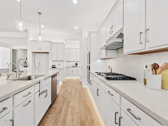 5th image of 22912 E NIGHTINGALE Road