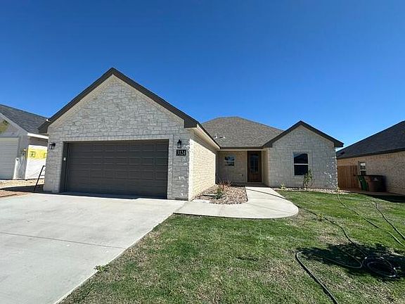 2nd image of 3124 Maplewood Dr