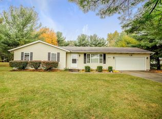 19043 Burke St, South Bend, IN 46637