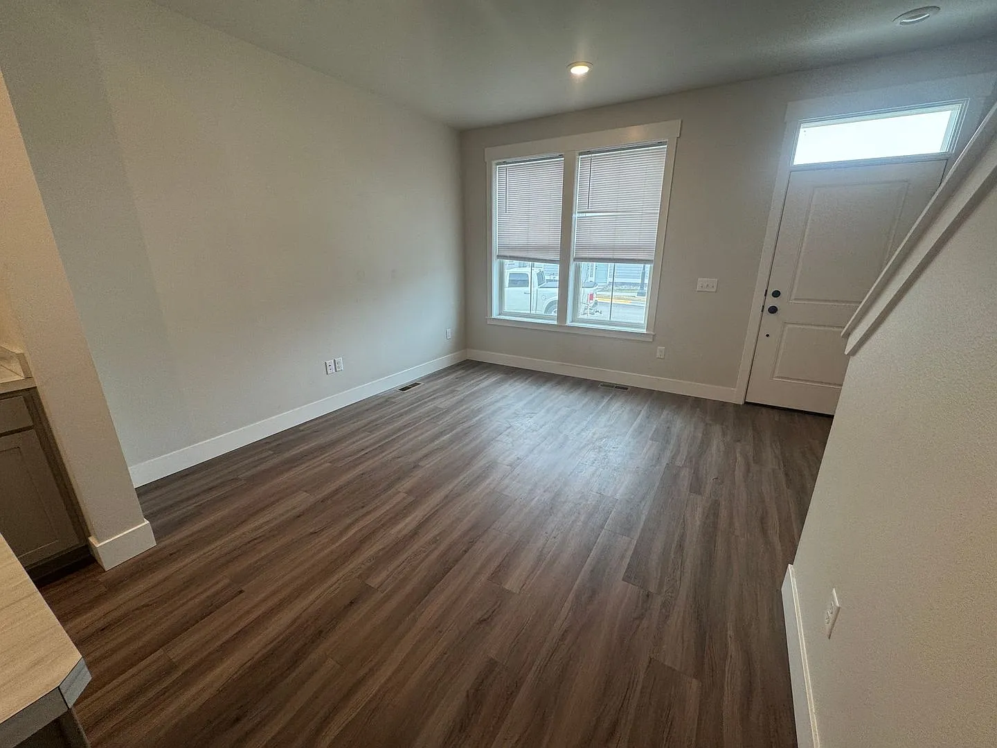 Bright & Modern Annafeld Townhome Living — Photo 2