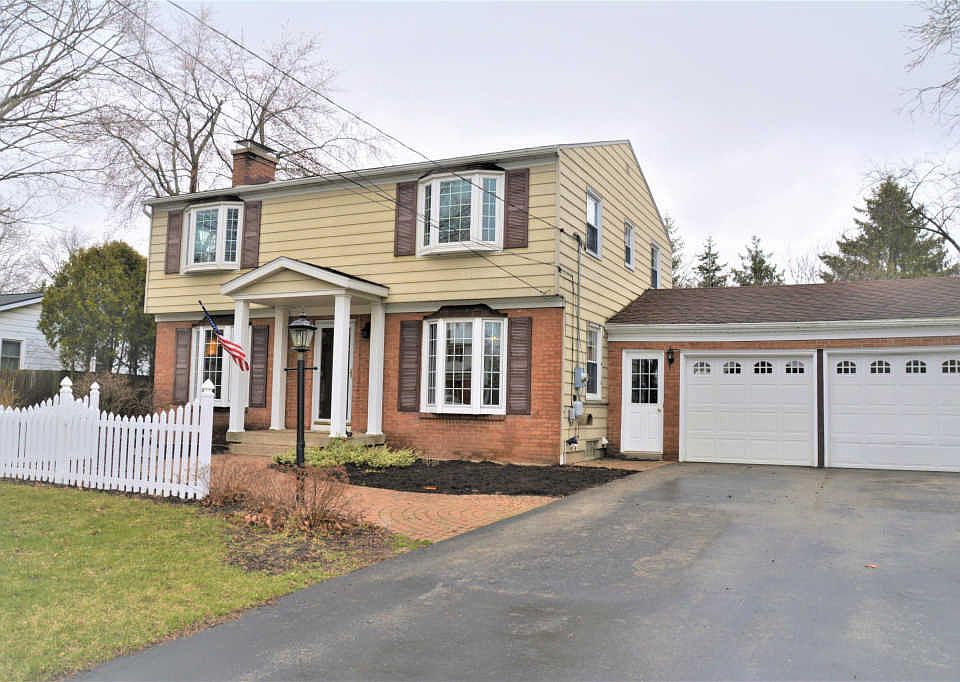 1st image of 1806 Sherwood Dr SE