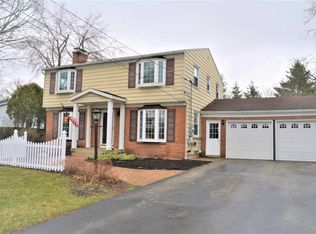 1806 Sherwood Dr SE, Grand Rapids, MI 49506