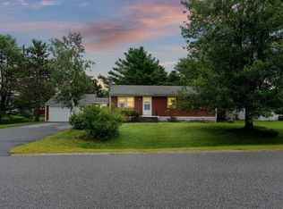 56 Northwood Rd, Yarmouth, ME 04096