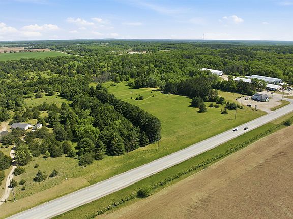 5th image of 3&5 State Highway 82
