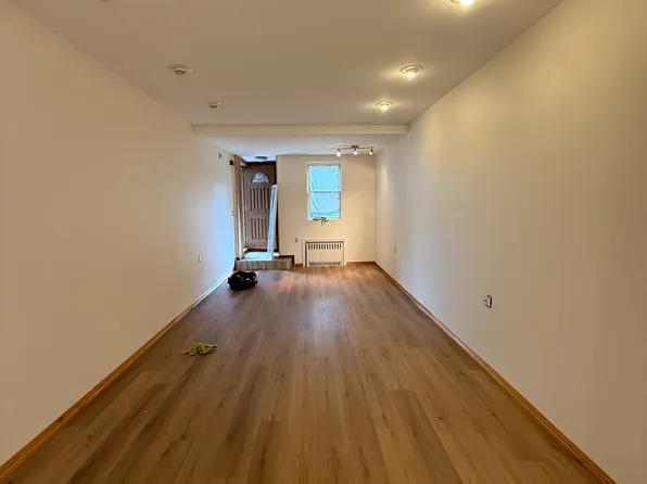 2566 E 1st St Floor 1, Brooklyn, NY 11223