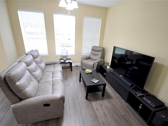 4th image of 1957 Estancia Cir