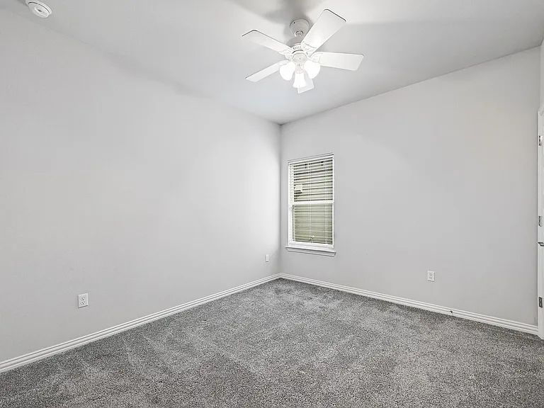 8816 Mina Dr — Photo 15