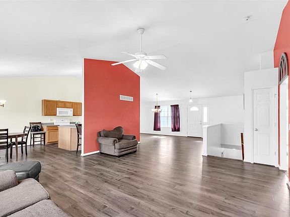 4th image of 108 Glen Meadows Dr