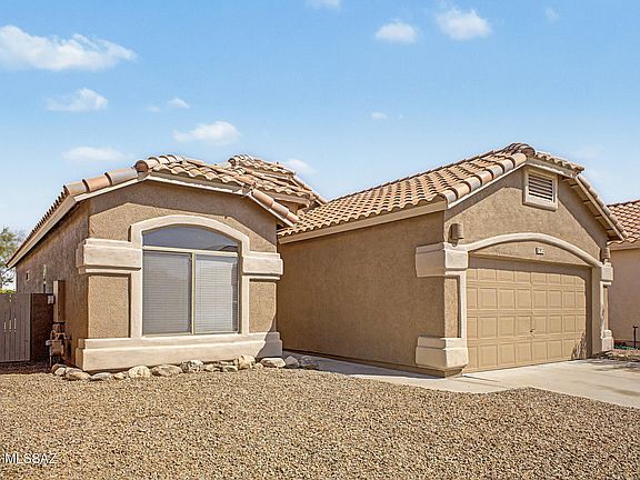 5th image of 7932 N Panamint Dr