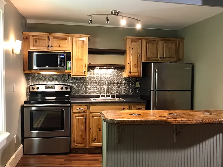 313 Pond Rd #4 — Photo 3